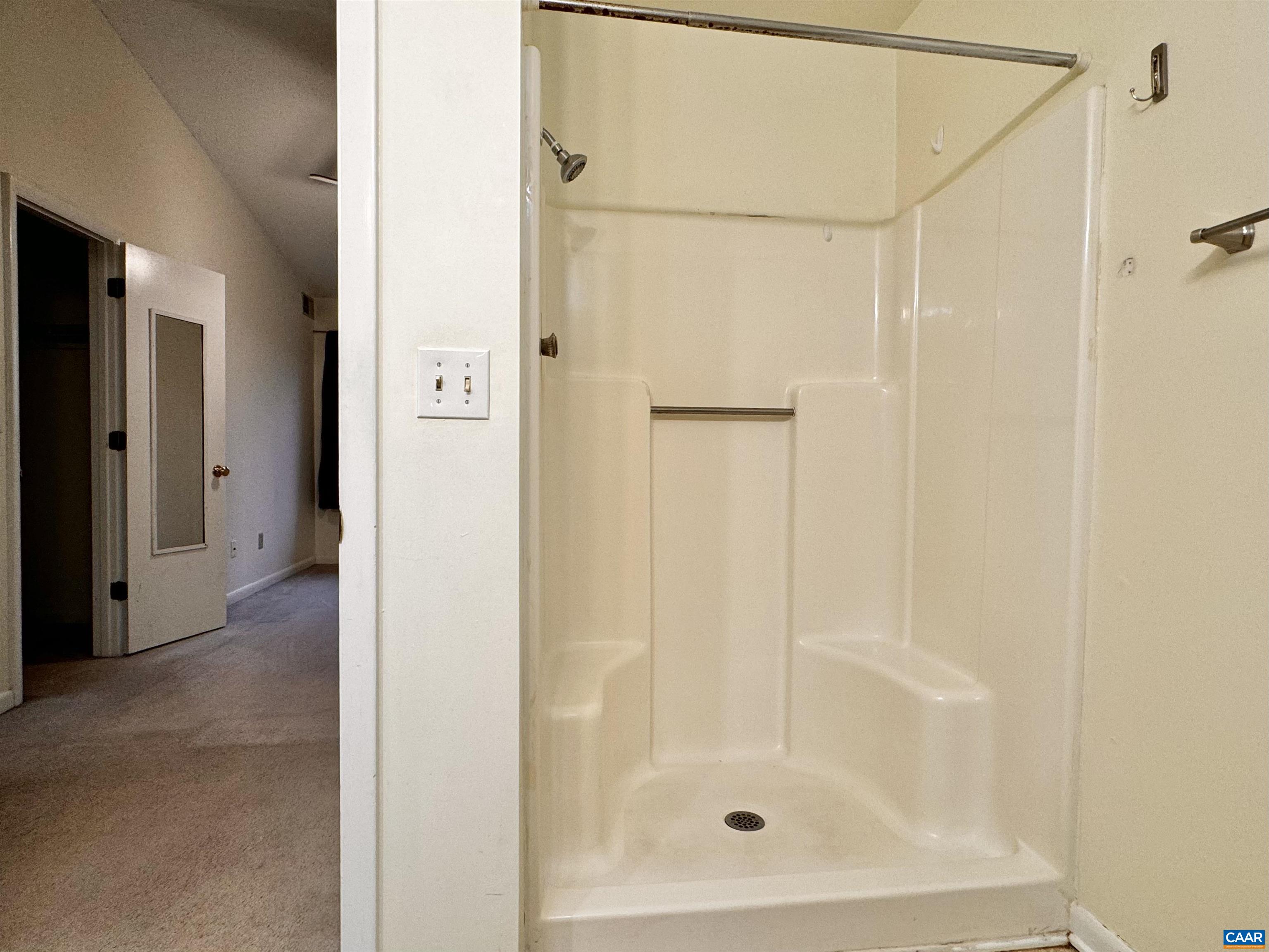 125 Turtle Creek Road, Unit 11 Charlottesville, VA 22901 - Photo 11 of 24 Gallery Image 11