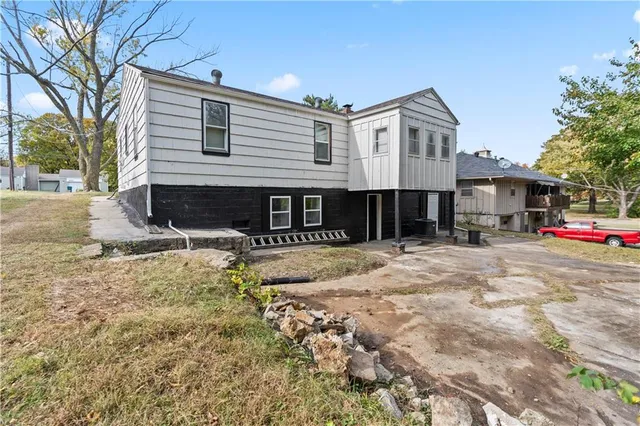 $275,000 | 6501 Blue Ridge Cutoff, Raytown, MO 64133