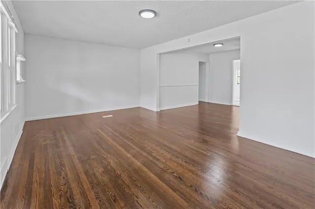 $275,000 | 6501 Blue Ridge Cutoff, Raytown, MO 64133