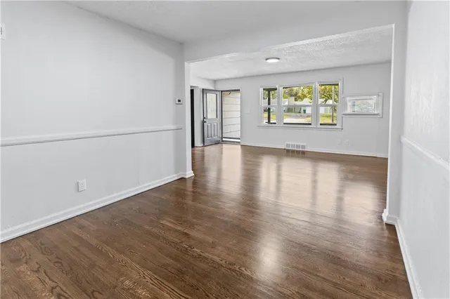 $275,000 | 6501 Blue Ridge Cutoff, Raytown, MO 64133