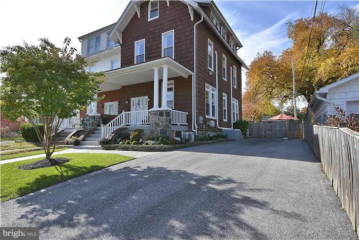 2 Cedarwood Road Baltimore, MD 21228 - Photo 2 of 30 Asphalt Driveway Accomodates up to 6 Cars!