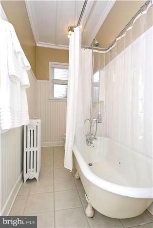 2 Cedarwood Road Baltimore, MD 21228 - Photo 17 of 30 Enjoy a Well Deserved Bath!