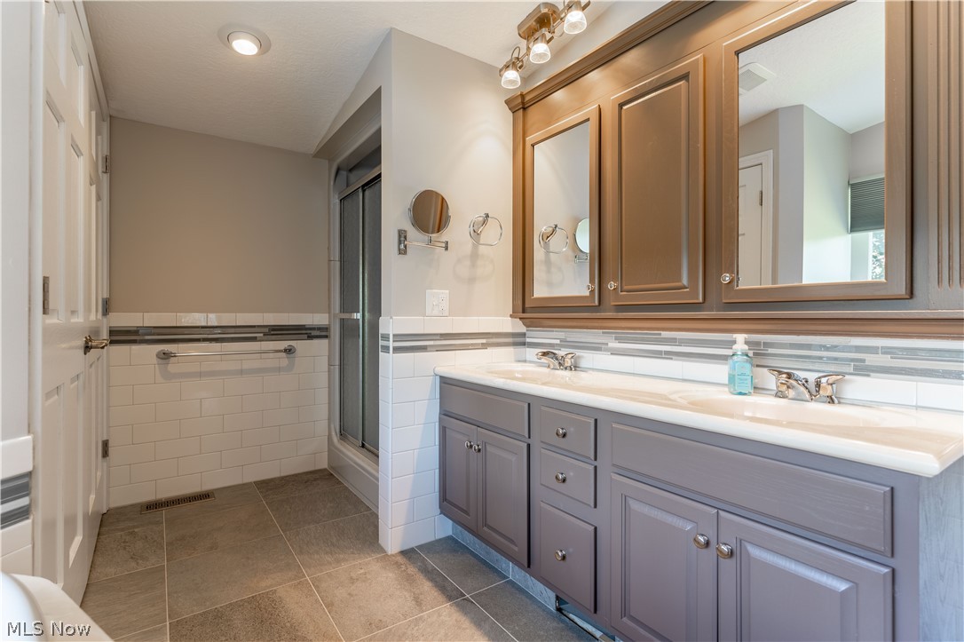 6795 Alliance Road Northwest Malvern, OH 44644 - Photo 15 of 35 His and her sinks