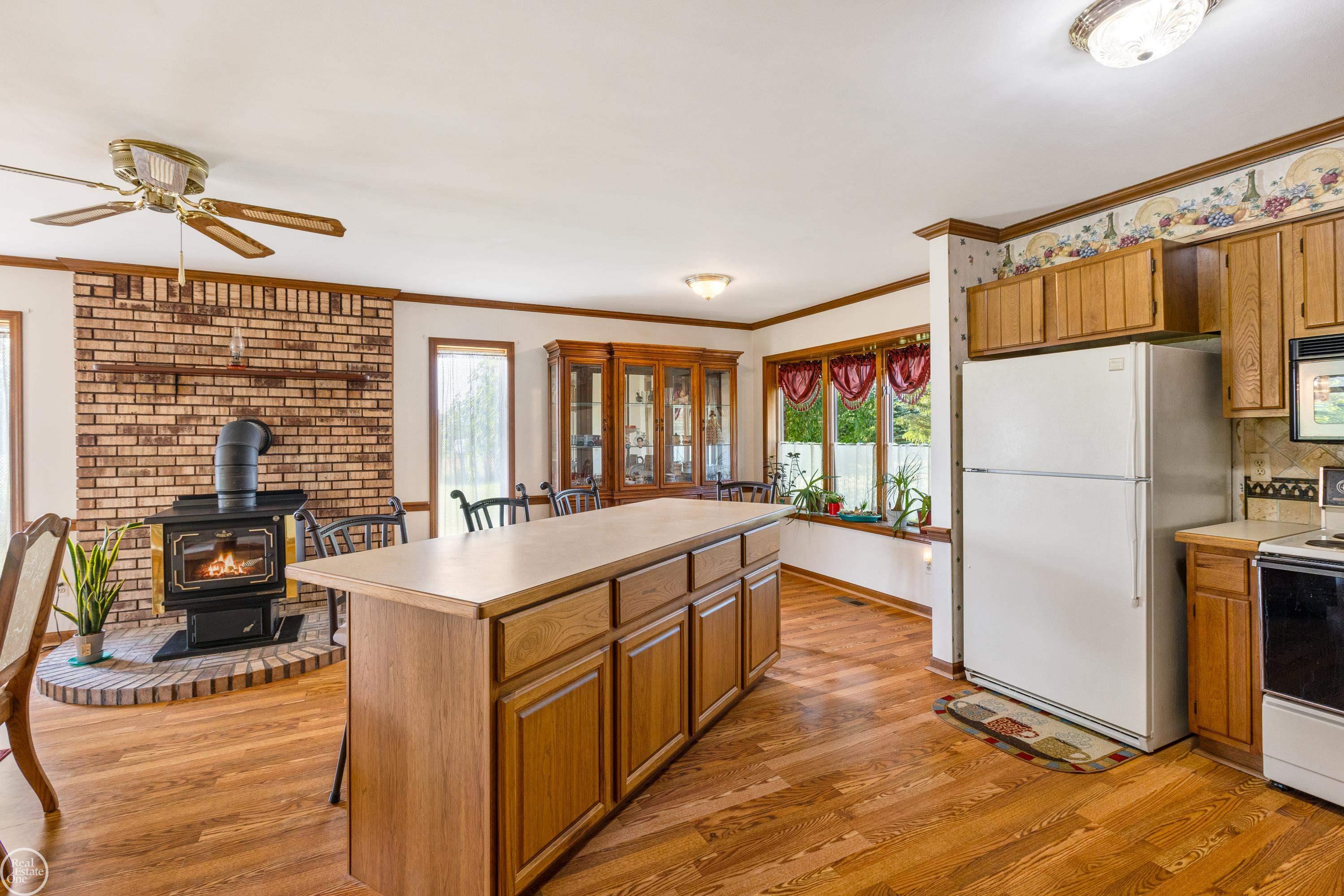 861 Hessen Road Columbus, MI 48063 - Photo 7 of 14