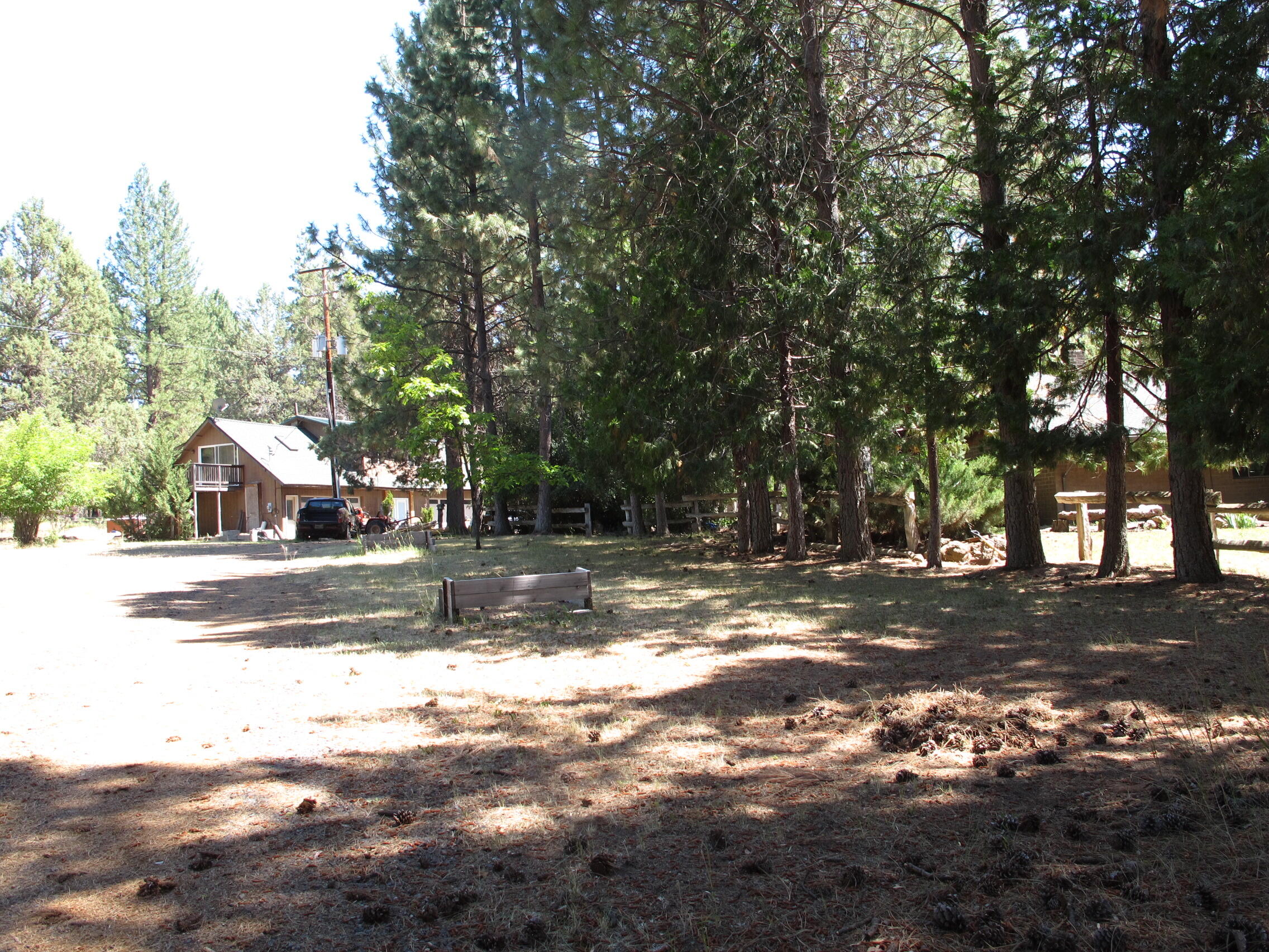 5173 Round Lake Road Klamath Falls, OR 97601 - Photo 25 of 47 23
