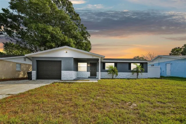 $1,995 | 1411 Coppertree Drive, Tarpon Springs, FL 34689