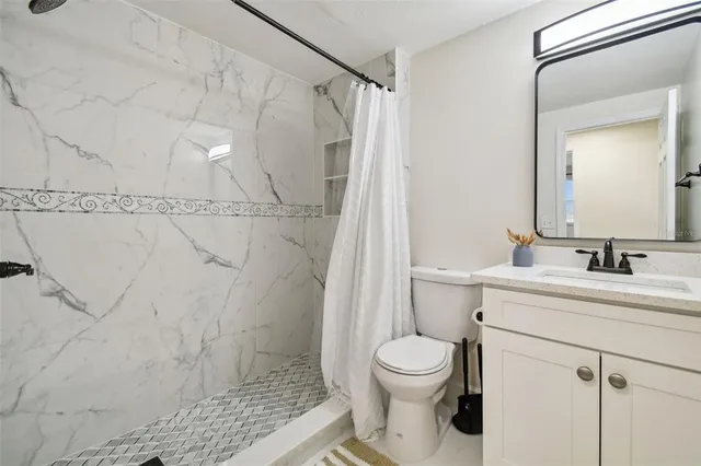 $1,995 | 1411 Coppertree Drive, Tarpon Springs, FL 34689