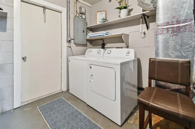 $1,995 | 1411 Coppertree Drive, Tarpon Springs, FL 34689