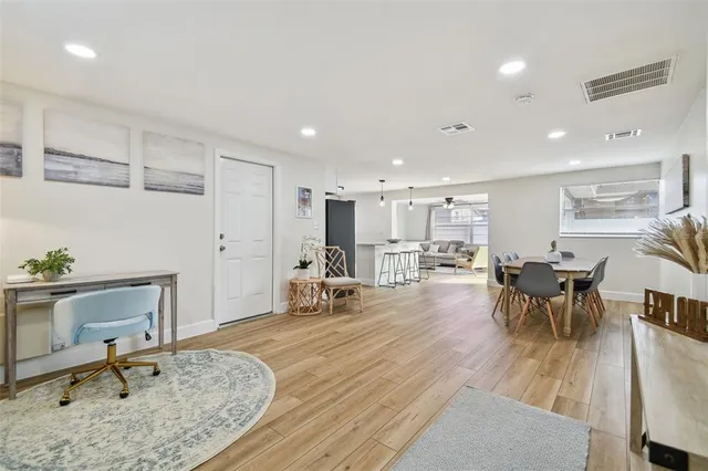 $1,995 | 1411 Coppertree Drive, Tarpon Springs, FL 34689