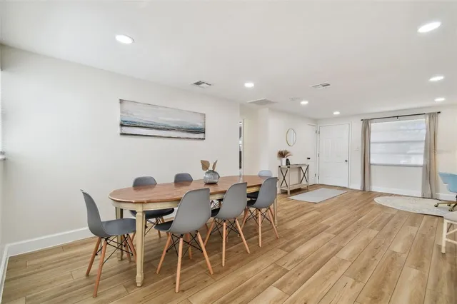 $1,995 | 1411 Coppertree Drive, Tarpon Springs, FL 34689