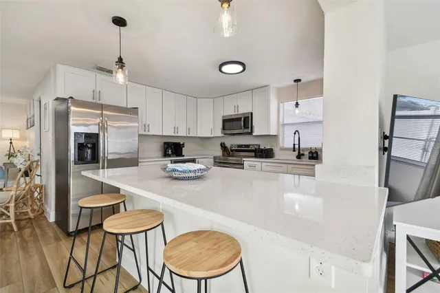 $1,995 | 1411 Coppertree Drive, Tarpon Springs, FL 34689