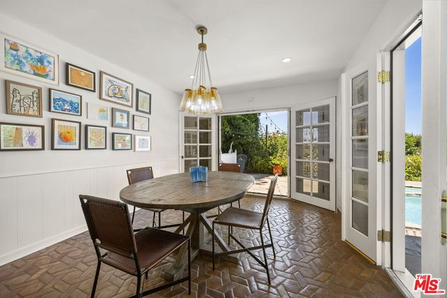 $7,595,000 | 850 Birchwood Drive, Los Angeles, CA 90024