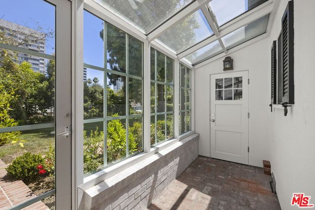 $7,595,000 | 850 Birchwood Drive, Los Angeles, CA 90024