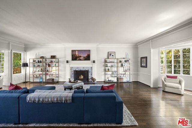 $7,595,000 | 850 Birchwood Drive, Los Angeles, CA 90024