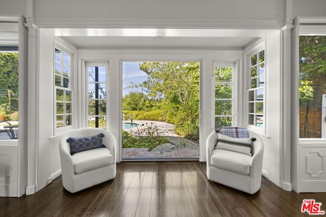 $7,595,000 | 850 Birchwood Drive, Los Angeles, CA 90024