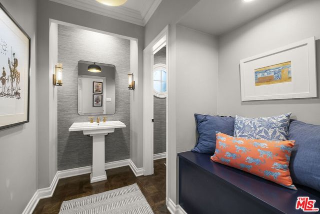 $7,595,000 | 850 Birchwood Drive, Los Angeles, CA 90024