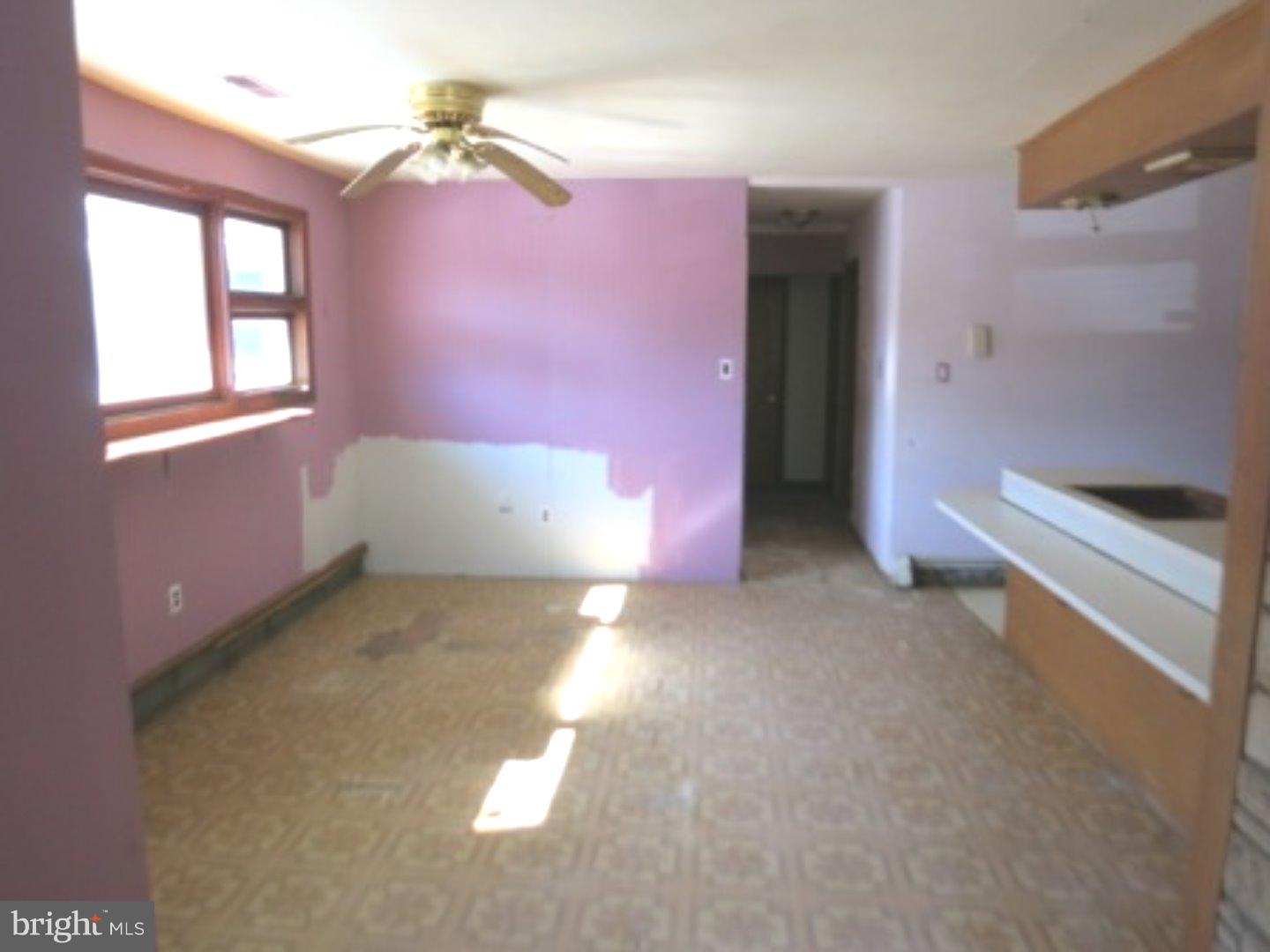 343 West Clements Bridge Road Runnemede, NJ 08078 - Photo 3 of 10 Dining Room