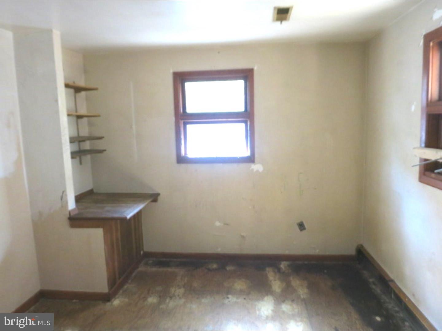 343 West Clements Bridge Road Runnemede, NJ 08078 - Photo 5 of 10 Bedroom