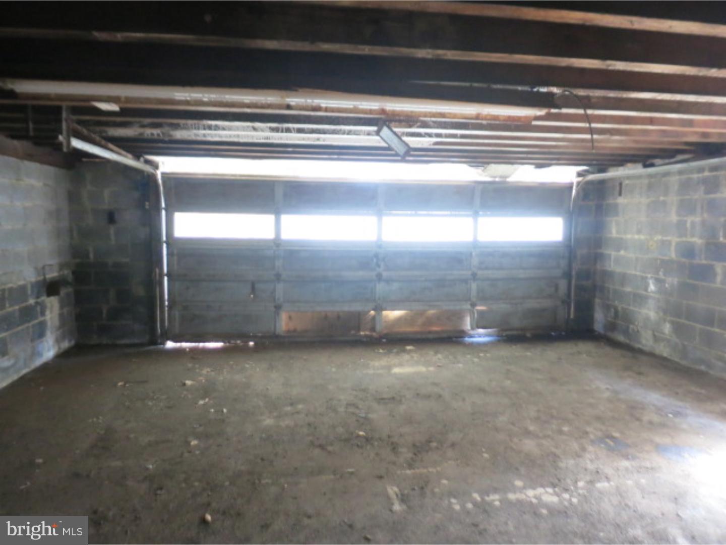 343 West Clements Bridge Road Runnemede, NJ 08078 - Photo 9 of 10 Garage