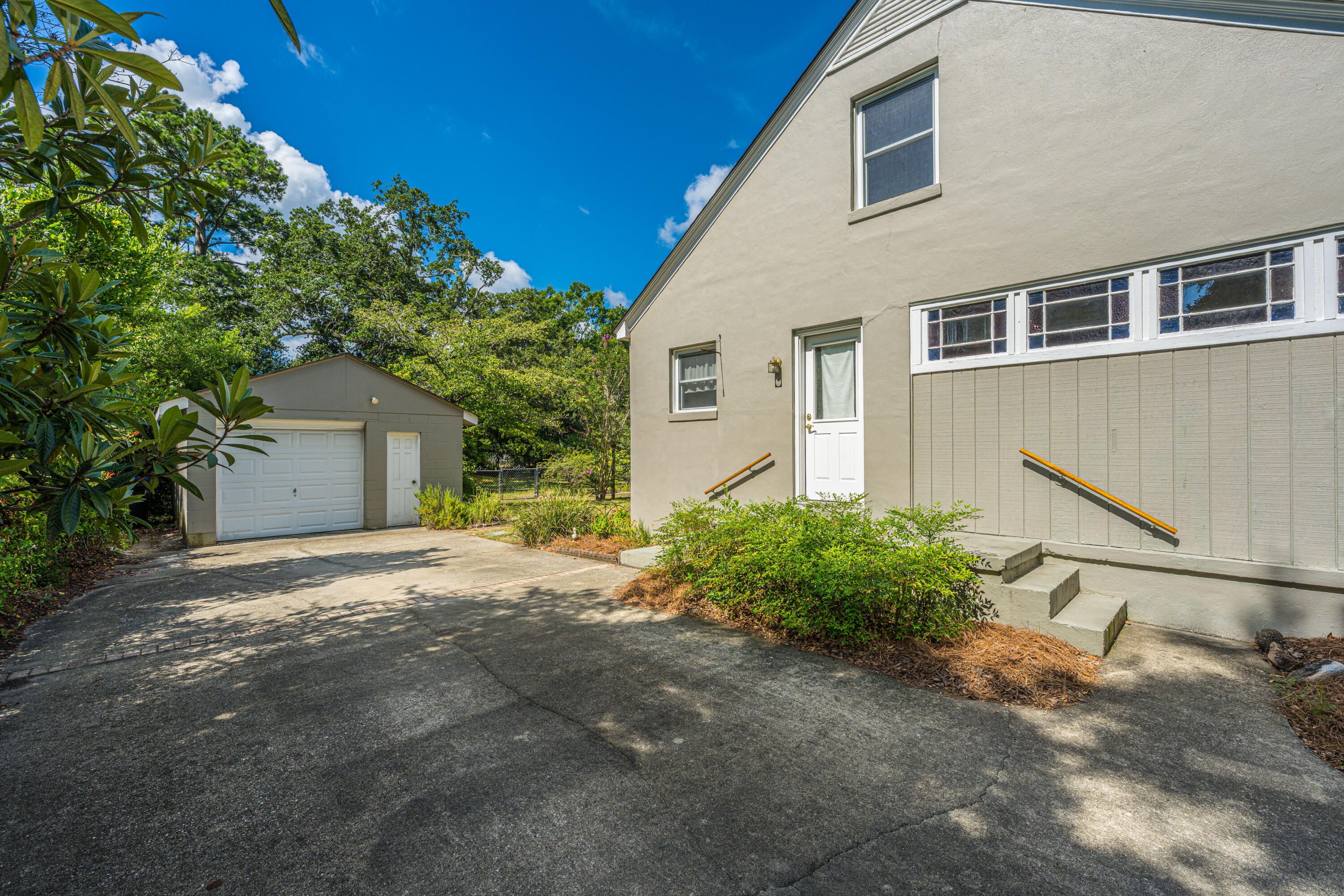 279 Hawthorne Street Mount Pleasant, SC 29464 - Photo 29 of 40 279 Hawthorne St
