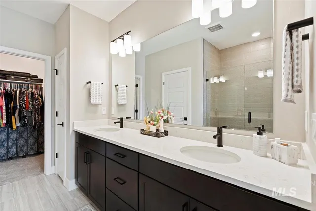 $519,900 | 12136 South Glory Lane, Kuna, ID 83634