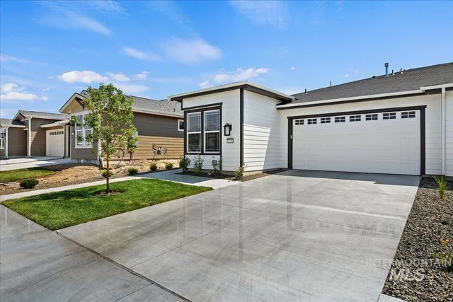 $519,900 | 12136 South Glory Lane, Kuna, ID 83634