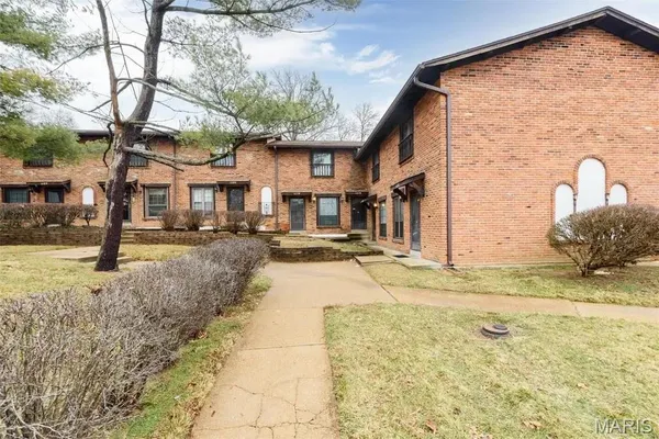 $115,000 | 1278 North And South Road, Unit 1278, St. Louis, MO 63130