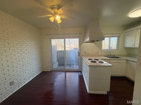 $115,000 | 1278 North And South Road, Unit 1278, St. Louis, MO 63130