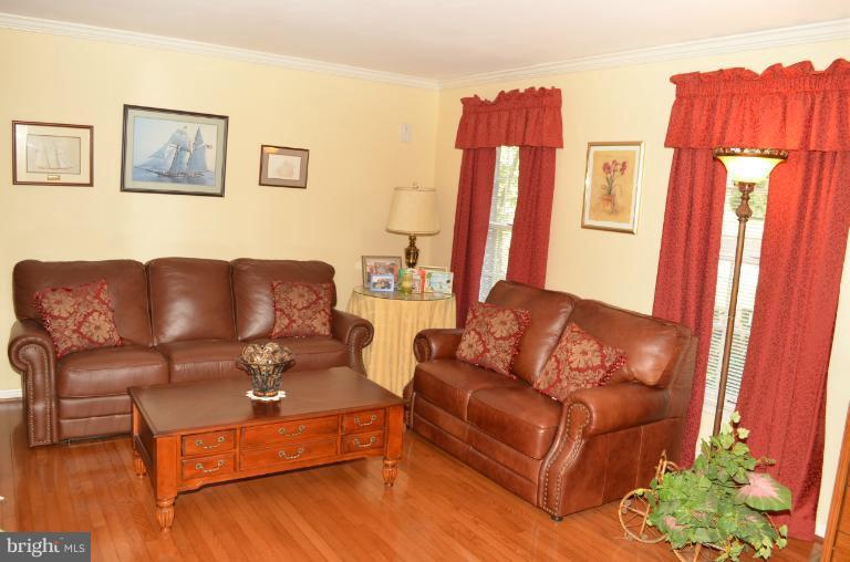 9215 Bretton Reef Road Baltimore, MD 21234 - Photo 3 of 25 Living Room #1