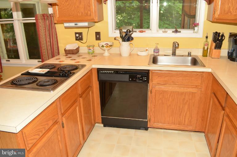 9215 Bretton Reef Road Baltimore, MD 21234 - Photo 9 of 25 Kitchen #1