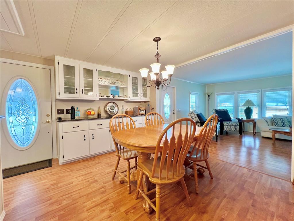 1100 South Belcher Road, Unit 645 Largo, FL 33771 - Photo 13 of 63 Dining room