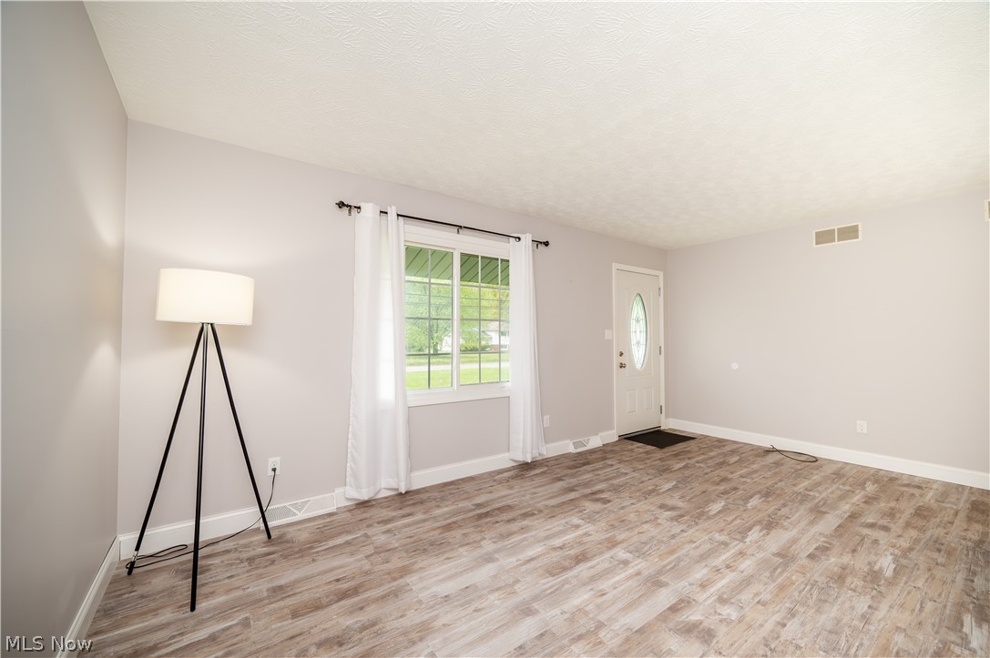 4829 New Road Austintown, OH 44515 - Photo 15 of 49
