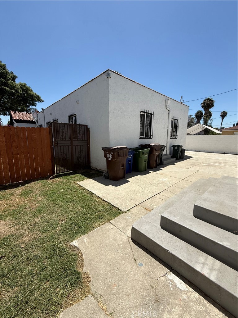1415 North Spring Avenue Compton, CA 90221 - Photo 65 of 73