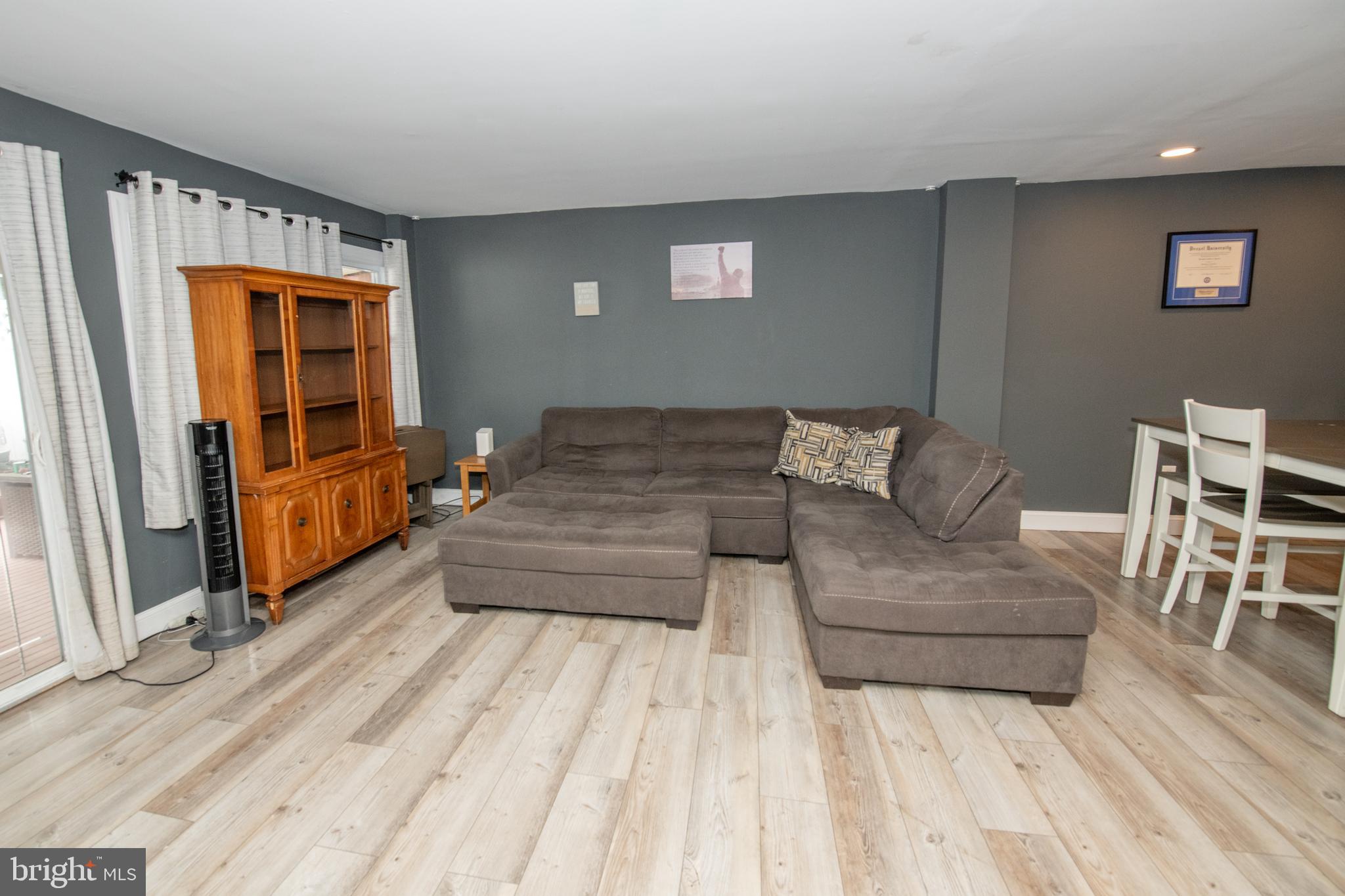 4207 Fairdale Road Philadelphia, PA 19154 - Photo 8 of 37 Gallery Image 8