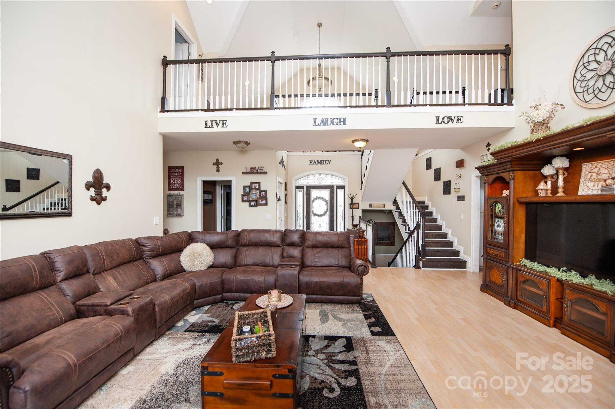 2650 Rainbow Lake Road Inman, SC 29349 - Photo 26 of 48 a living room with furniture