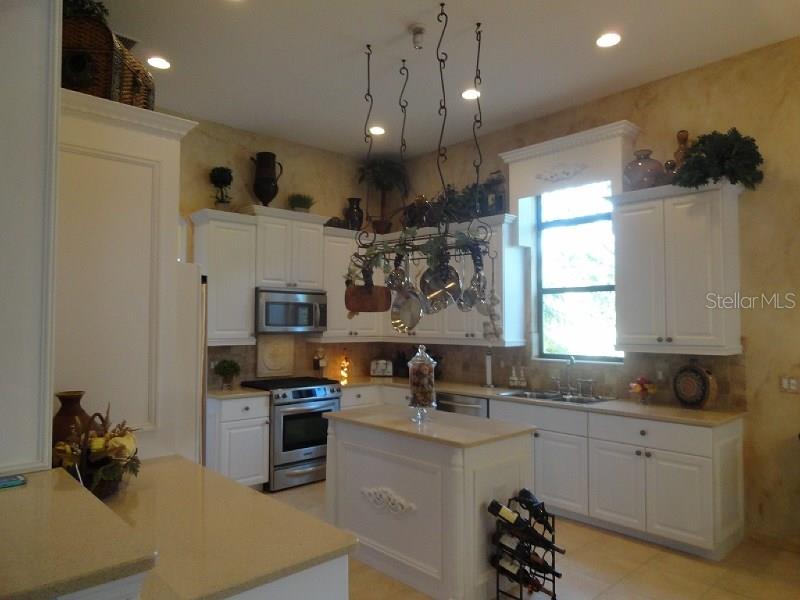 13922 Siena Loop Lakewood Ranch, FL 34202 - Photo 21 of 25 Gallery Image 21
