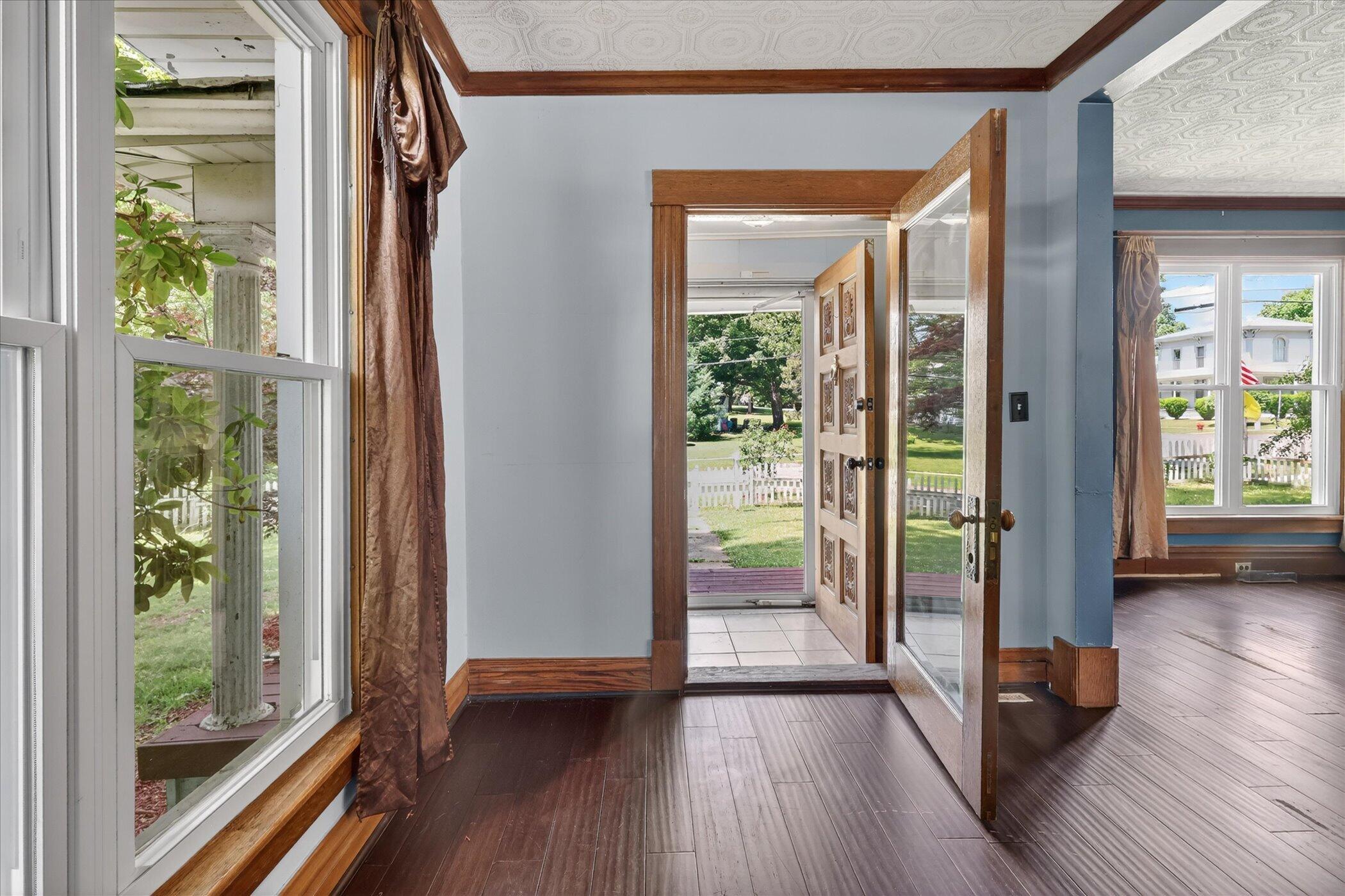 282 Liberty Street Muir, MI 48860 - Photo 8 of 34 08-282-Liberty-St-WindowStill