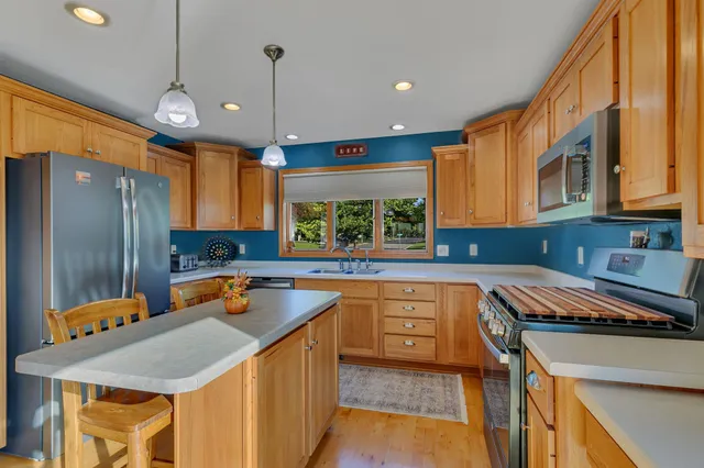 $335,000 | 1917 23rd Avenue Southwest, Willmar, MN 56201