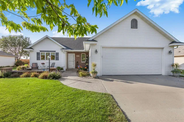 $335,000 | 1917 23rd Avenue Southwest, Willmar, MN 56201