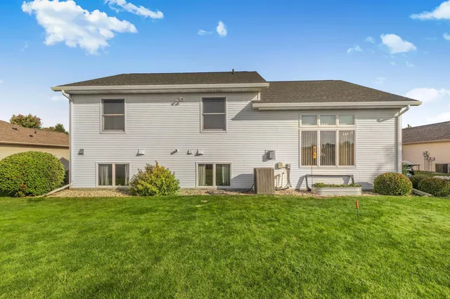 $335,000 | 1917 23rd Avenue Southwest, Willmar, MN 56201