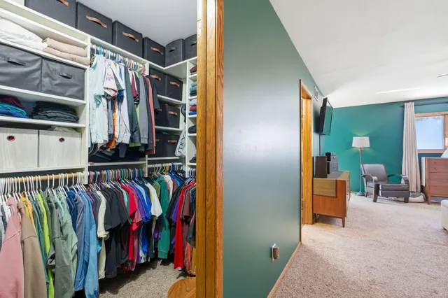 $529,999 | 2842 Coventry Lane, Waukesha, WI 53188