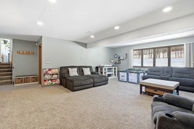 $529,999 | 2842 Coventry Lane, Waukesha, WI 53188