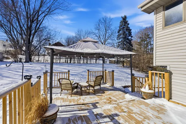 $529,999 | 2842 Coventry Lane, Waukesha, WI 53188