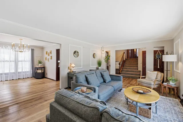 $529,999 | 2842 Coventry Lane, Waukesha, WI 53188