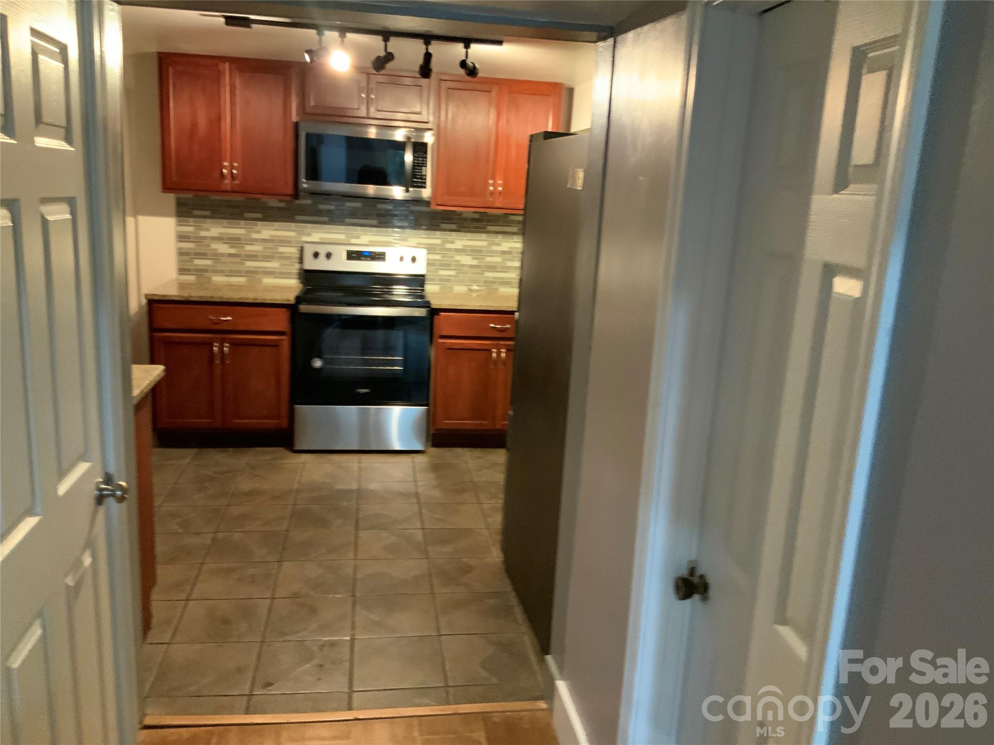44 Rathfarnham Road Asheville, NC 28803 - Photo 6 of 38