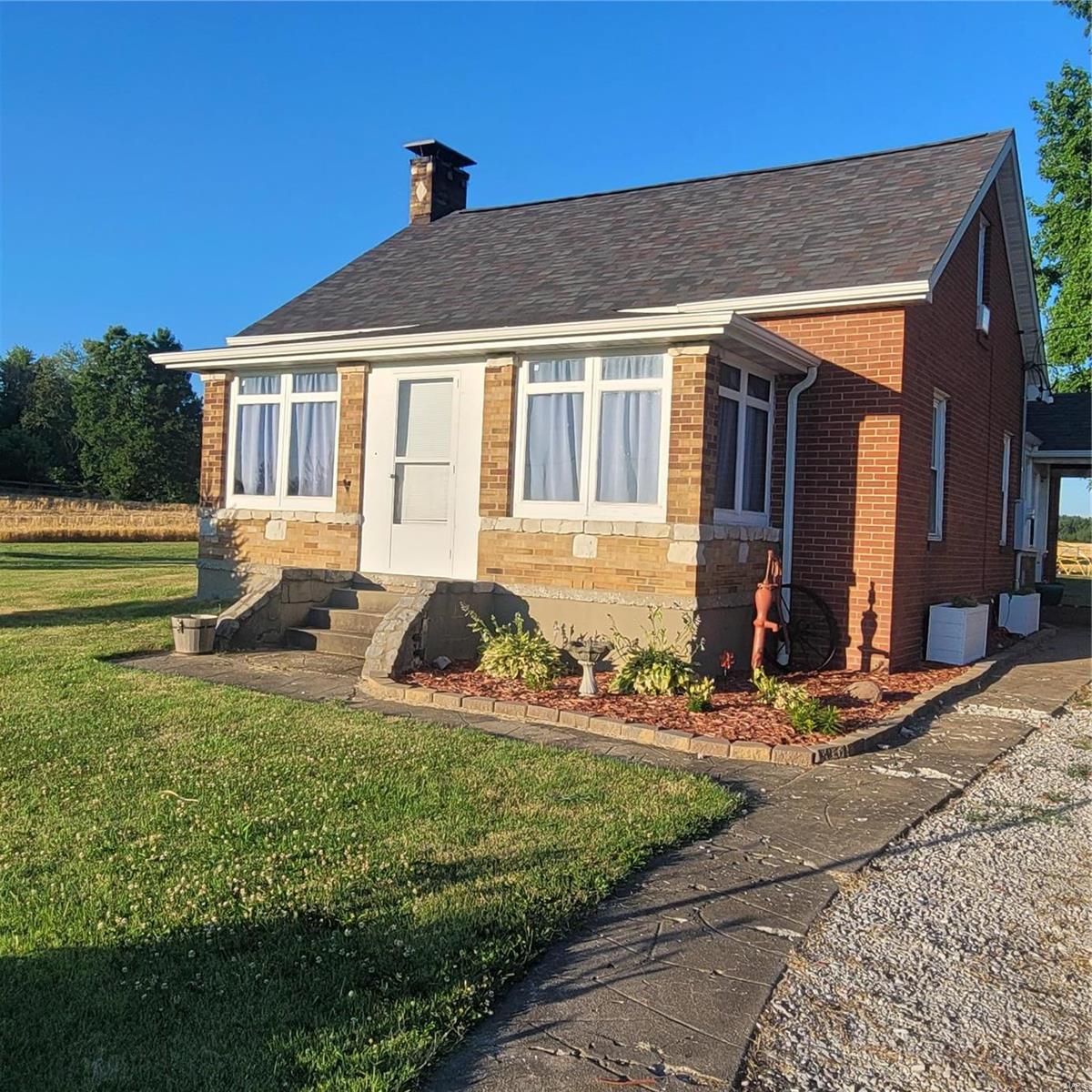 2128 North Market Street Sparta, IL 62286 - Photo 1 of 33