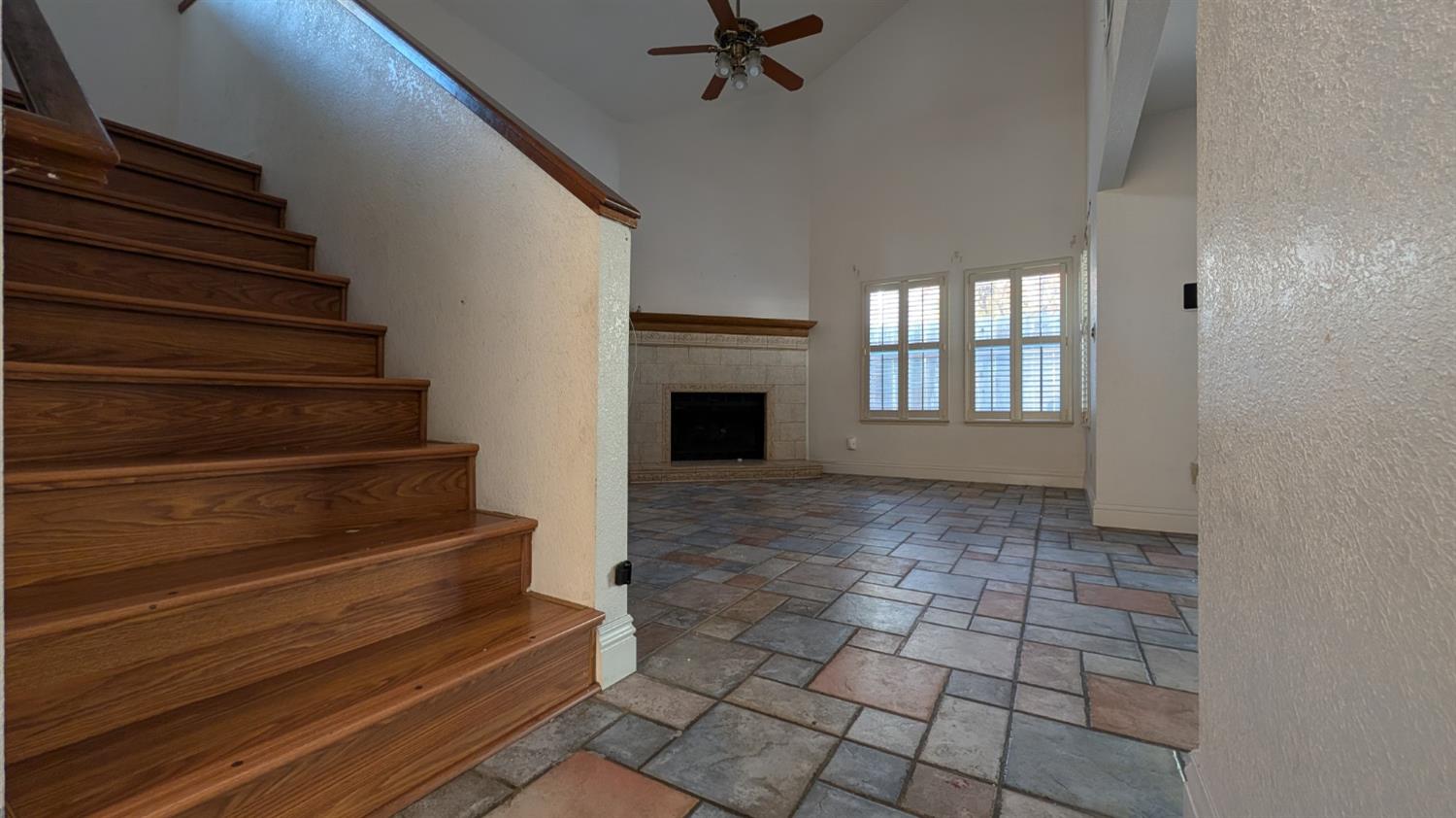 3133 Andre Lane Turlock, CA 95382 - Photo 6 of 28