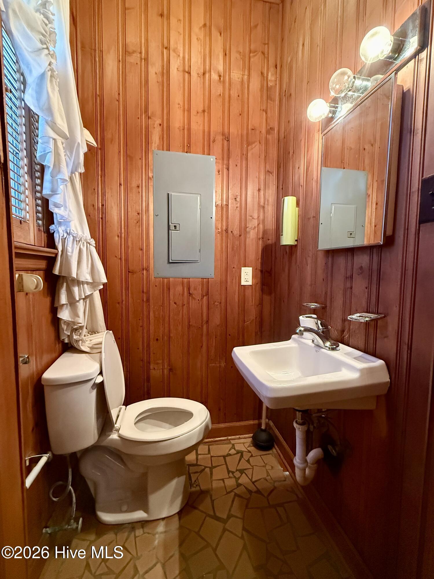 1056 East 3rd Street Robersonville, NC 27871 - Photo 36 of 74 Den/Rec Room