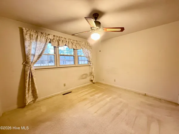 $259,500 | 1056 East 3rd Street, Robersonville, NC 27871