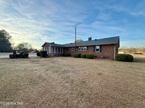 $259,500 | 1056 East 3rd Street, Robersonville, NC 27871